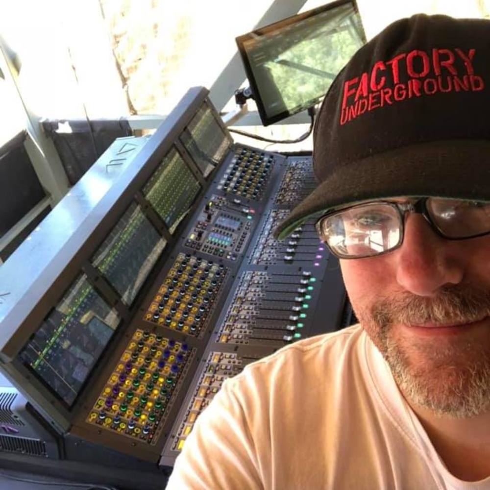 Meet your Posher, Marc